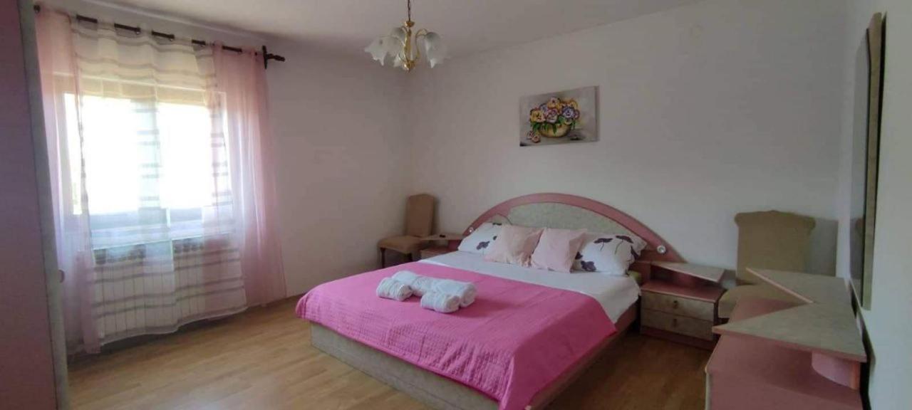 Apartment Eva Rovinjsko Selo Exteriör bild